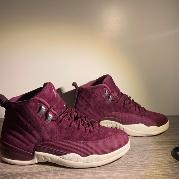 Air Jordan 12: Bordeaux (M), size 9.5 - Picture 3 of 8
